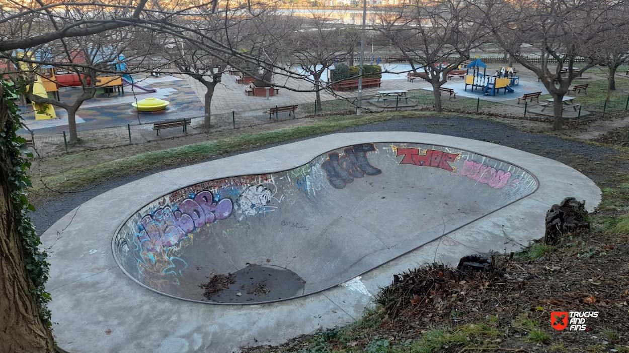 Hendaye skatebowl